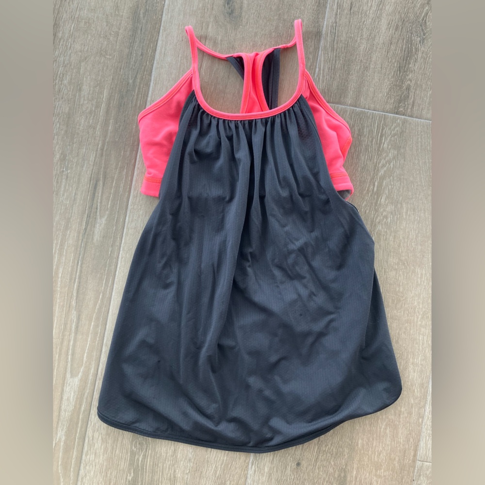 Lululemon tank with bra